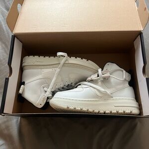 woman’s air force ones high top